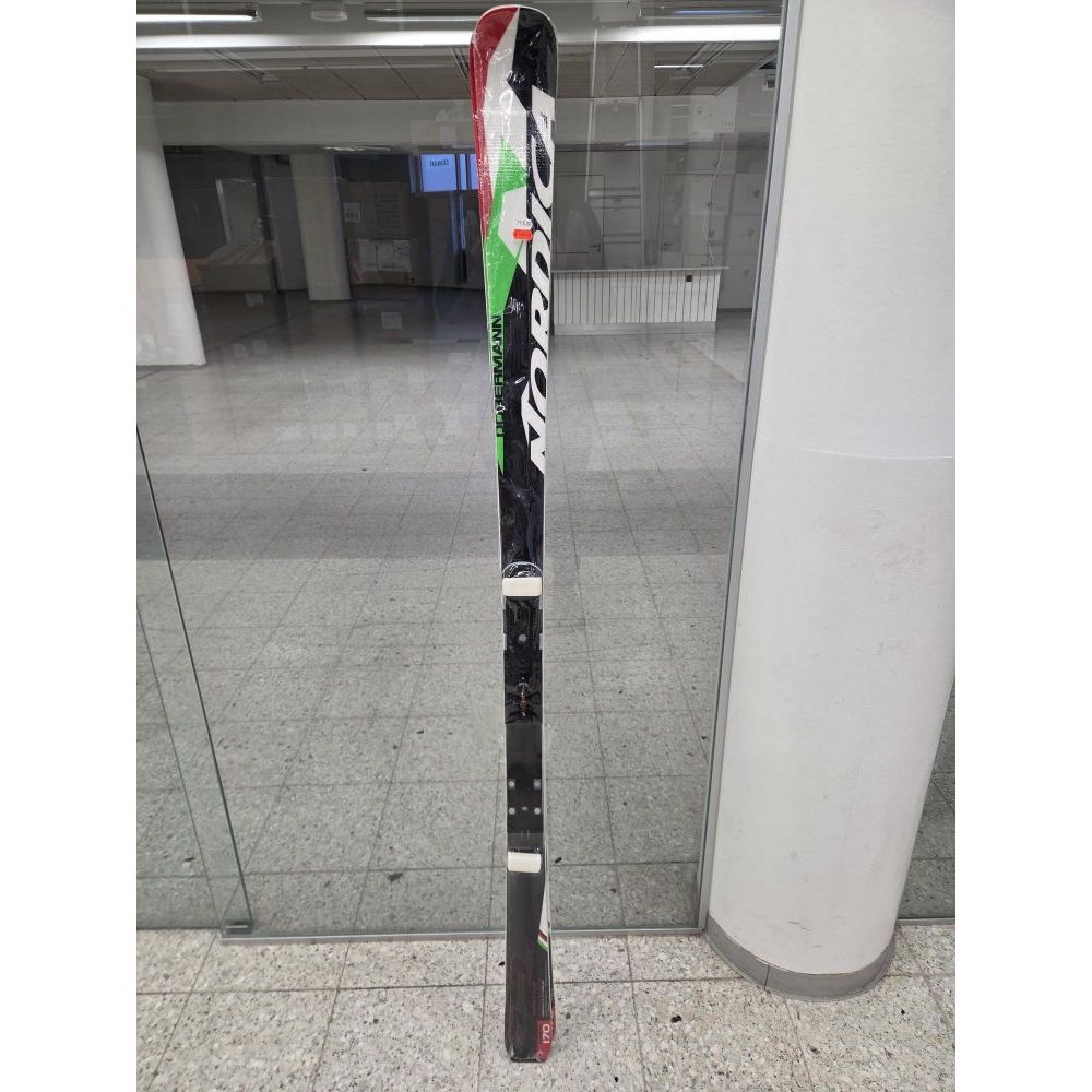 Nordica Dobermann Energy 2 Titanium (170 cm) laskettelusukset 2