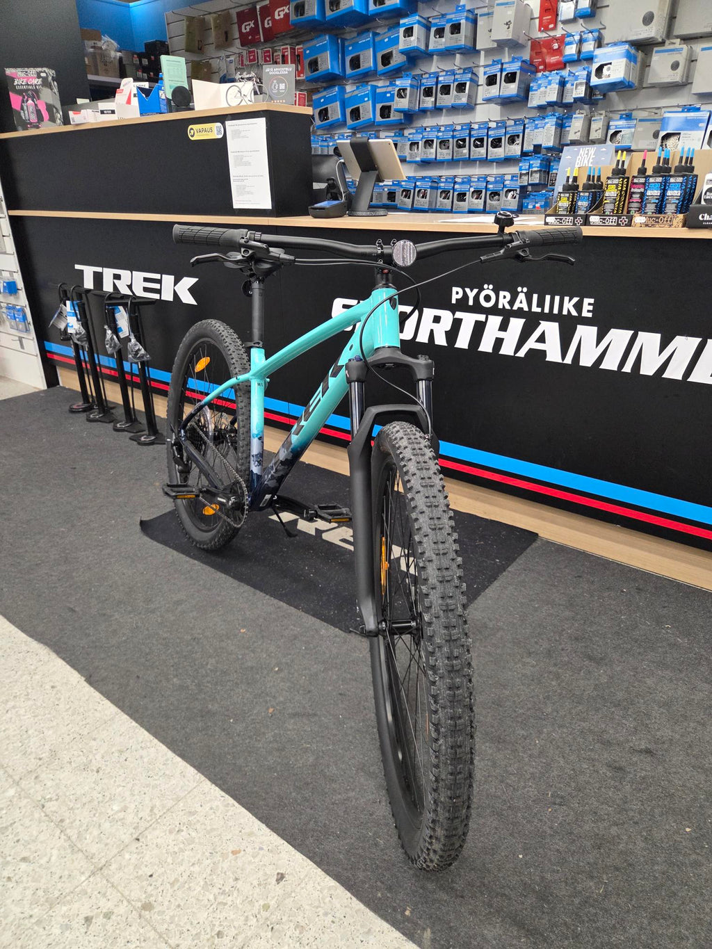 Trek Marlin 5 Gen 3 M/L käytetty (ajettu 50km)