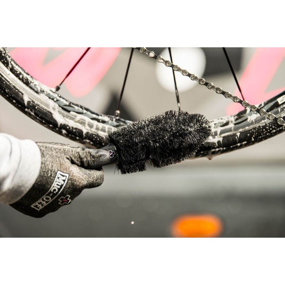 Muc-Off Wheel & Component Brush 2
