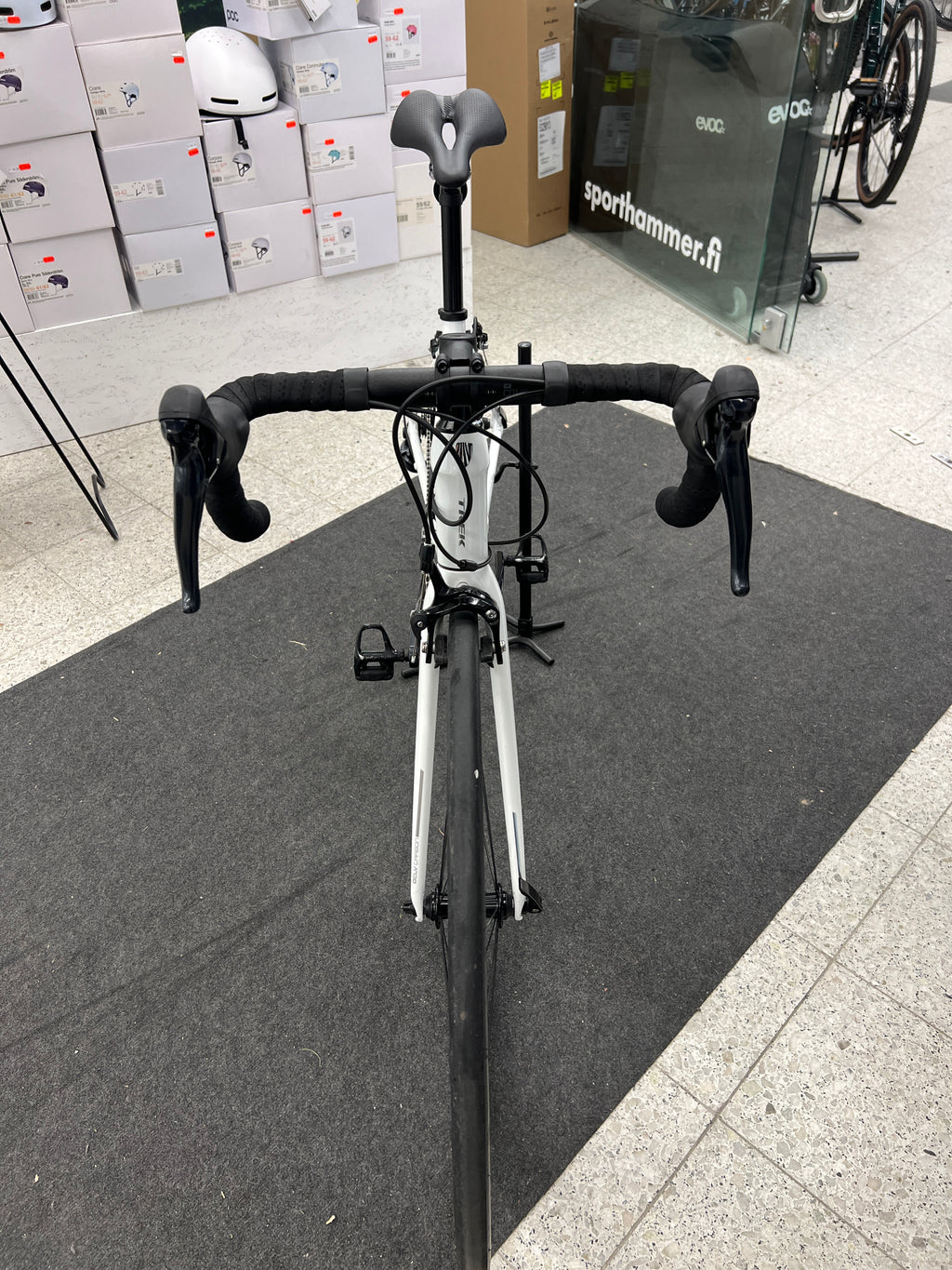 Trek Domane AL 3 Women’s 50cm maantiepyörä käytetty