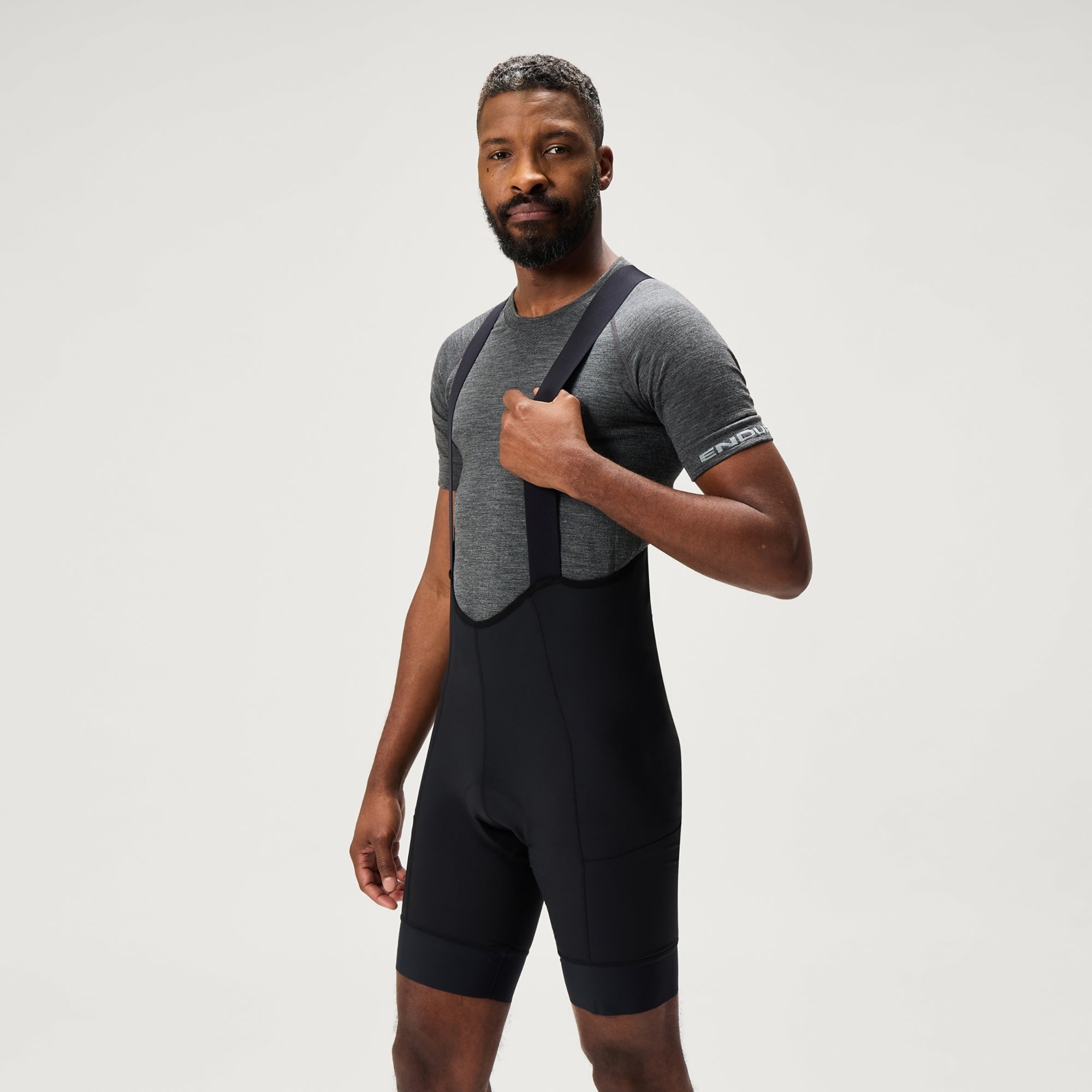 Endura Loop Bibshort pyöräilyshortsit