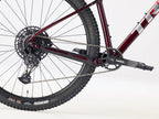 Trek Marlin 7 Gen 3 - Fury Red Fade