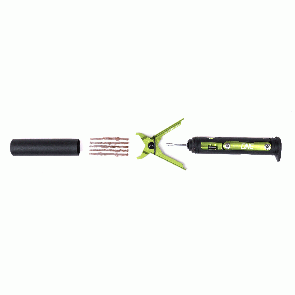 OneUp EDC Plug & Pliers Kit 2