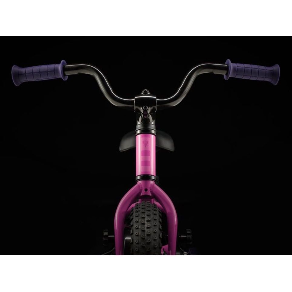 Trek Precaliber 12 - Flamingo Pink 5